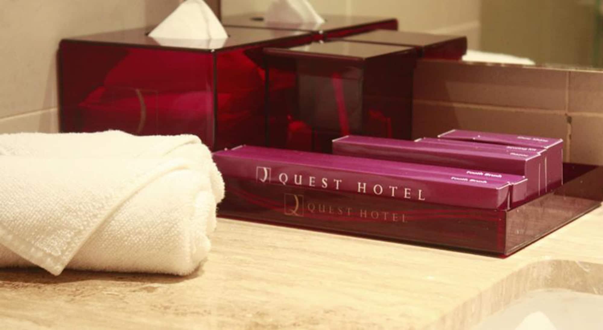 Quest Hotel Kuta By Aston Bagian luar foto
